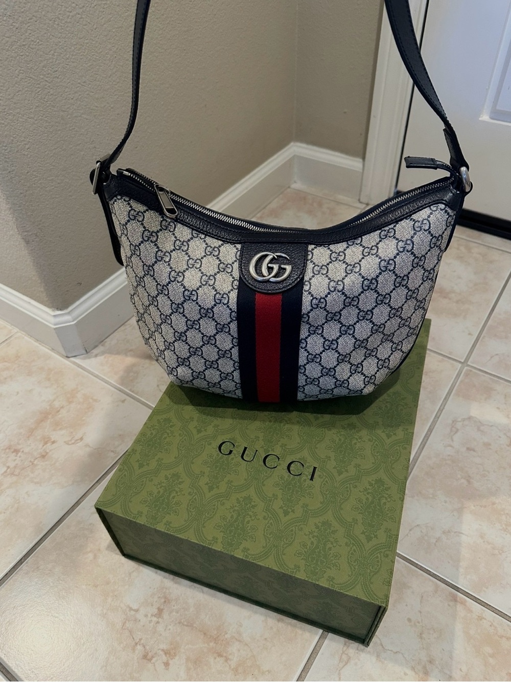 Gucci GG Supreme Canvas Crossbody with Navy and Red Web Stripe - Picture 2 of 10